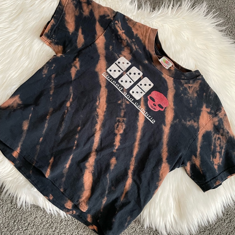 ‼️BLOWOUT SALE‼️5/$25 Bleach dye band shirts - Picture 8 of 17